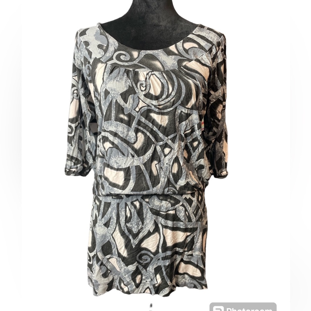 BCBGMaxazria Black & Gray Abstract Design Mini Dress